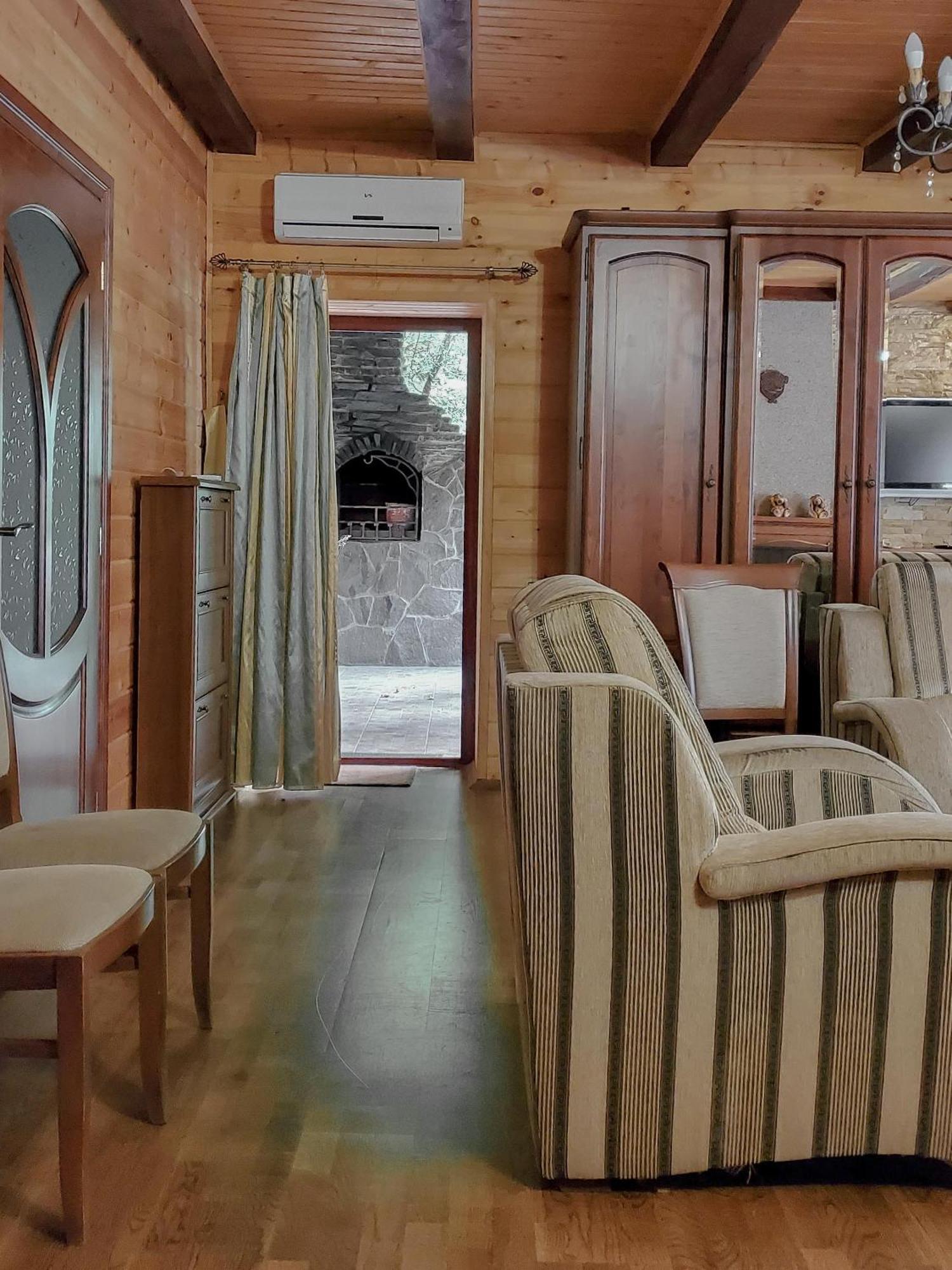 Elf-Cottage Tur'ya Paseka Luaran gambar