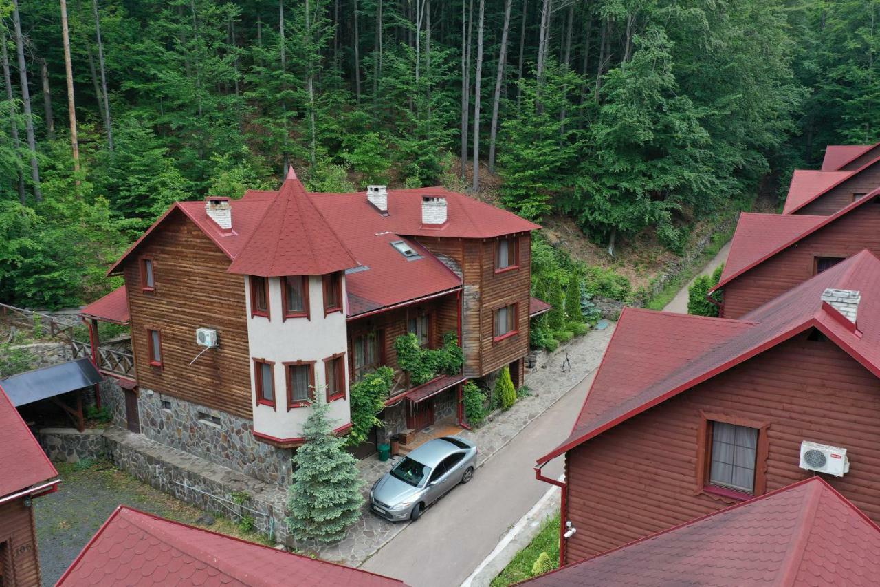 Elf-Cottage Tur'ya Paseka Luaran gambar